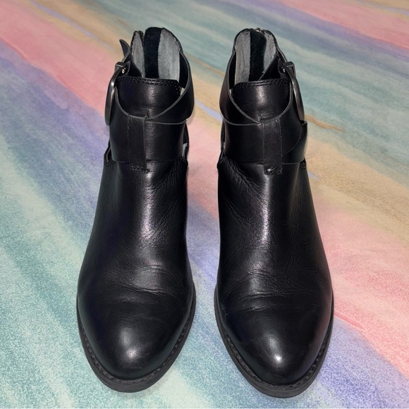 Vionic Rory Leather Open Side Back Zip Women’s US size 7.5 Heeled Ankle Boots. - Picture 4 of 8